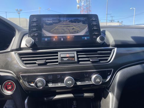 Used 2019 Honda Accord Sport image 13