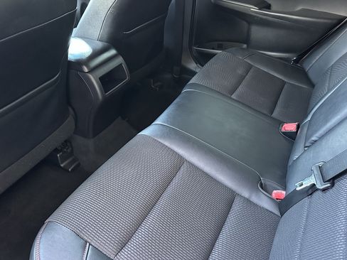 Used 2017 Toyota Camry SE FWD image 12