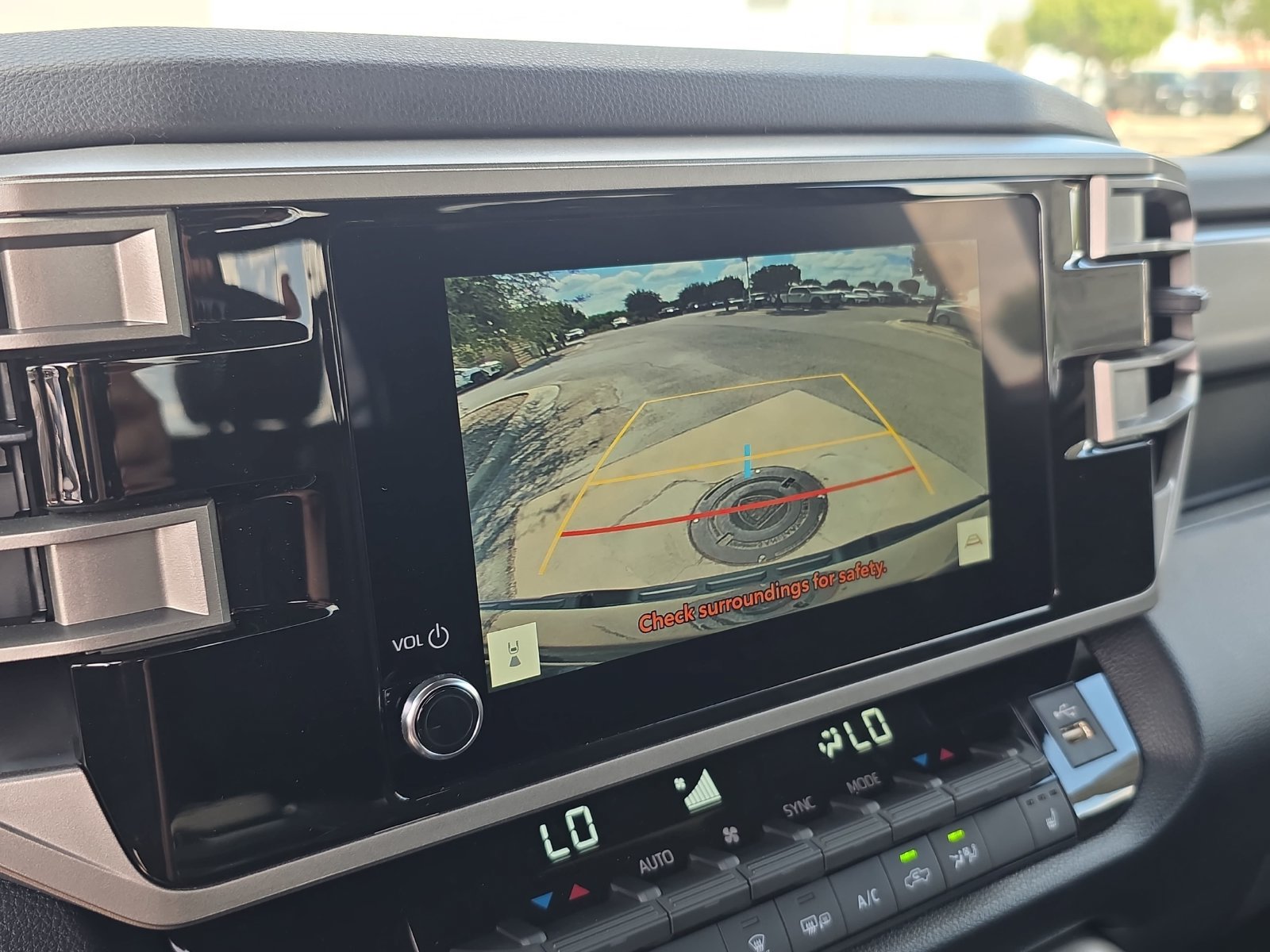 New 2026 Toyota Tundra SR5 w/ TRD Off-Road Premium Package AWD/4WD image 19