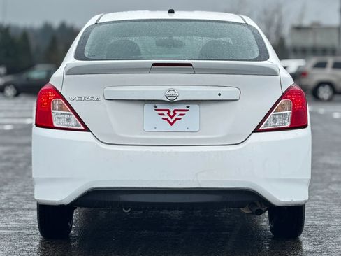 Used 2017 Nissan Versa S Plus image 8