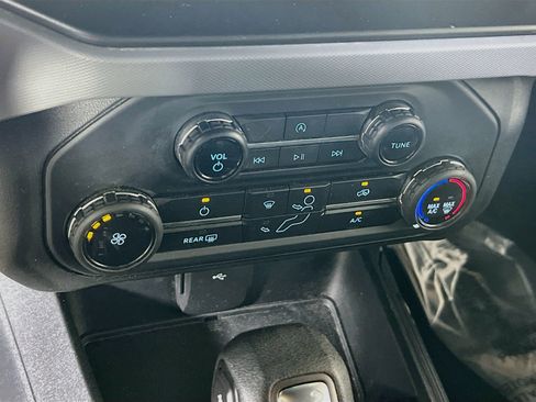 Used 2023 Ford Bronco 4-Door AWD/4WD image 15