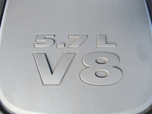 Used 2015 Dodge Challenger R/T Plus image 17