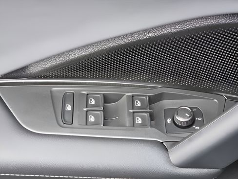 New 2026 Volkswagen Tiguan SE AWD/4WD image 22