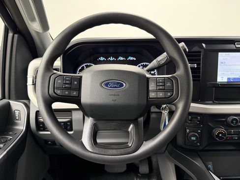 New 2025 Ford F450 XLT w/ XLT Value Package image 21