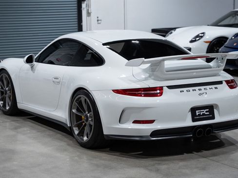 Used 2015 Porsche 911 GT3 RWD image 64
