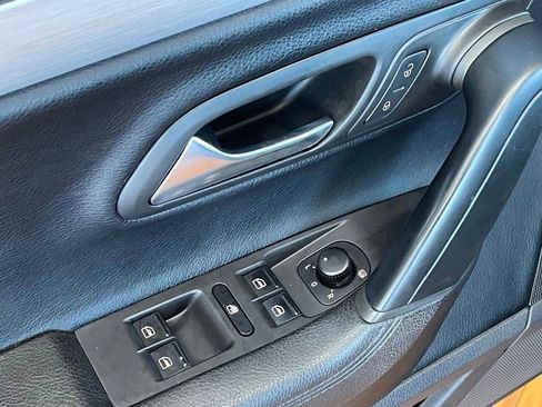 Used 2013 Volkswagen CC R-Line image 16