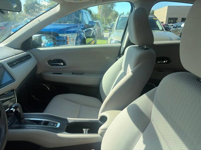 Used 2016 Honda HR-V EX image 3