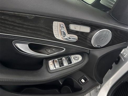 Used 2015 Mercedes-Benz C 300 4MATIC Sedan image 9