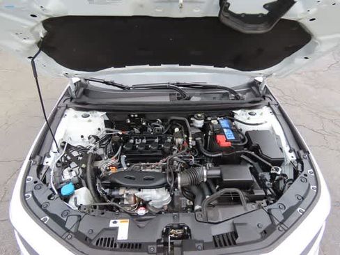 Used 2024 Honda Accord EX image 9