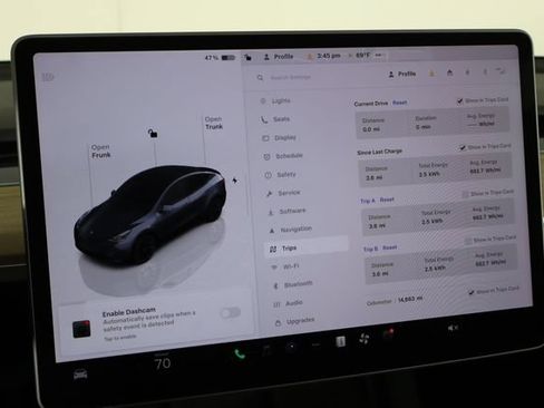 Used 2023 Tesla Model Y 2WD image 40