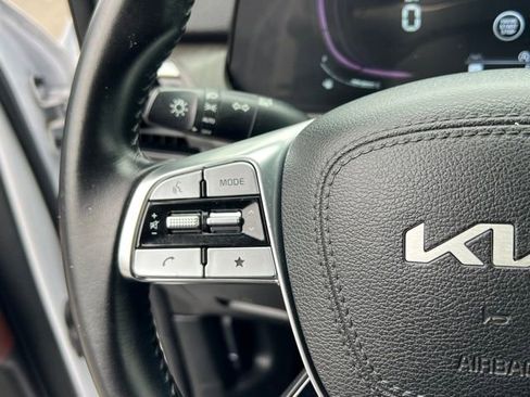 Certified 2023 Kia Telluride EX w/ EX Captain's Chair Package FWD image 23