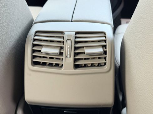 Used 2012 Mercedes-Benz E 350 4MATIC Sedan image 33