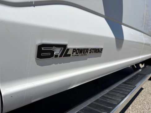 Used 2025 Ford F250 Lariat w/ Chrome Package AWD/4WD image 11