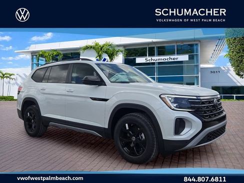 New 2026 Volkswagen Atlas Peak Edition AWD/4WD image 1