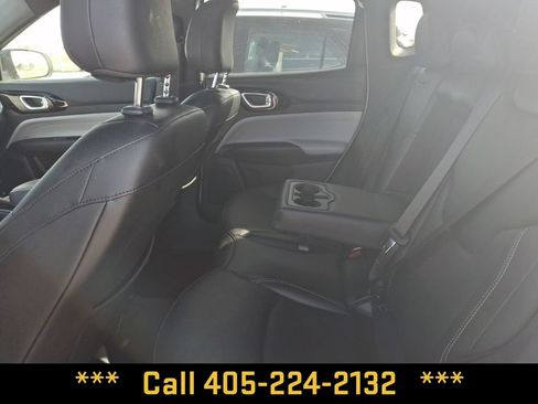 Used 2025 Jeep Compass Limited AWD/4WD image 14