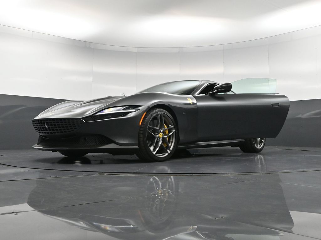 Used 2022 Ferrari Roma RWD image 39