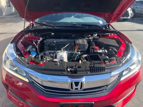Used 2017 Honda Accord Sport image 20