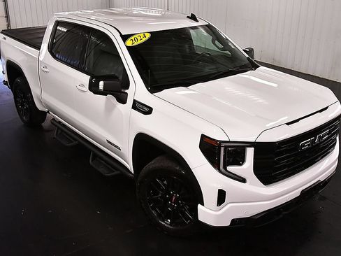 Used 2024 GMC Sierra 1500 Elevation w/ Elevation Premium Package AWD/4WD image 15