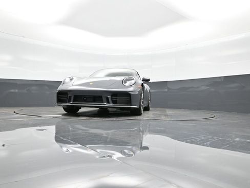 Used 2025 Porsche 911 Carrera S image 41