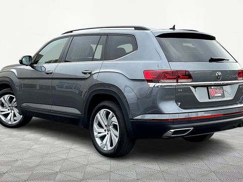 Used 2021 Volkswagen Atlas SE w/ Panoramic Sunroof Package image 4