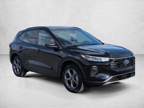 Used 2025 Ford Escape ST-Line image 3