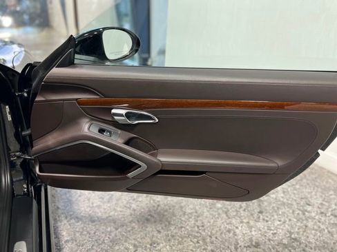 Used 2017 Porsche 718 Cayman S image 32