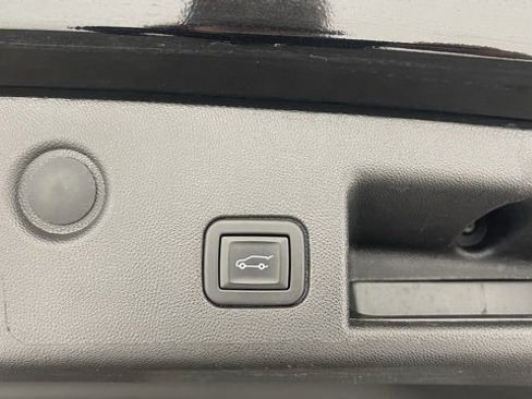 Used 2024 Chevrolet Equinox LT w/ LPO, Floor Liner Package image 44