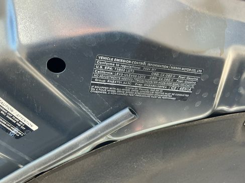 Used 2024 Nissan Rogue SV FWD image 23