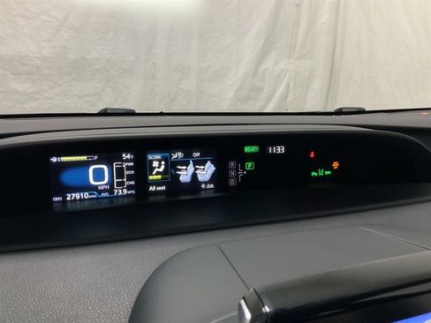 Used 2019 Toyota Prius Prime Advanced image 30