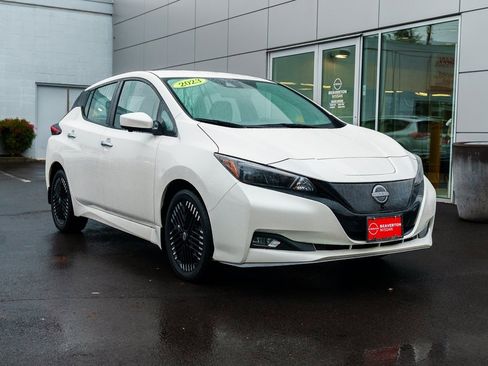 Used 2023 Nissan Leaf SV Plus image 27