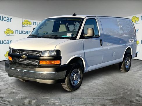 New 2025 Chevrolet Express 2500 w/ Driver Convenience Package image 4