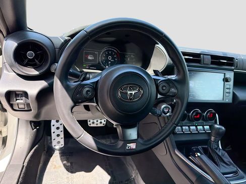 Used 2023 Toyota GR86 Premium w/ ALL Weather Mat Package (TMS) image 21