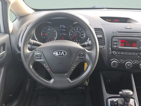 Used 2017 Kia Forte LX FWD image 12