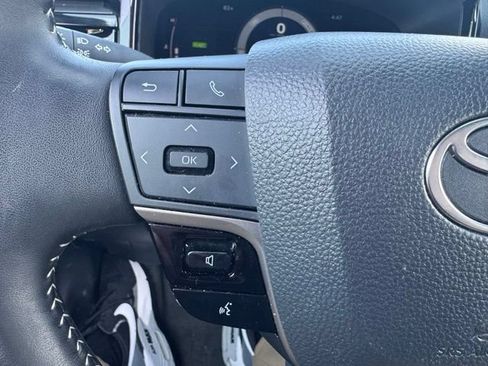 Used 2025 Toyota Camry SE w/ Multimedia Upgrade Package AWD/4WD image 21