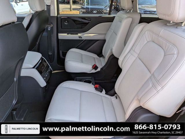 Used 2025 Lincoln Aviator Reserve w/ Illumination Package AWD/4WD image 39