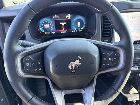 New 2025 Ford Bronco Badlands w/ Sasquatch Package image 24