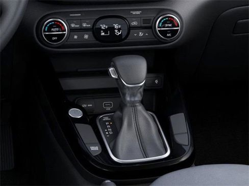 Certified 2025 Kia Soul S FWD image 23