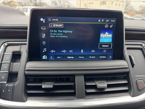 Used 2024 Chevrolet Suburban High Country image 29