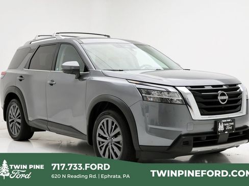 Used 2024 Nissan Pathfinder SL w/ SL Premium Package image 1