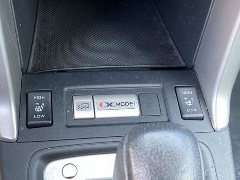 Used 2018 Subaru Forester 2.5i Limited AWD/4WD image 16