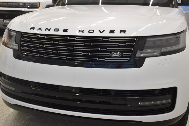 Used 2023 Land Rover Range Rover SE AWD/4WD image 14