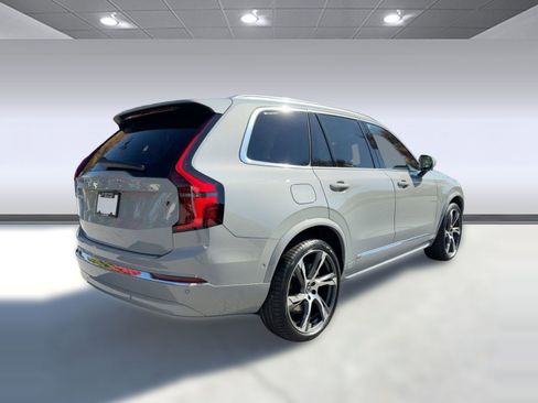 New 2026 Volvo XC90 B6 Ultra image 9