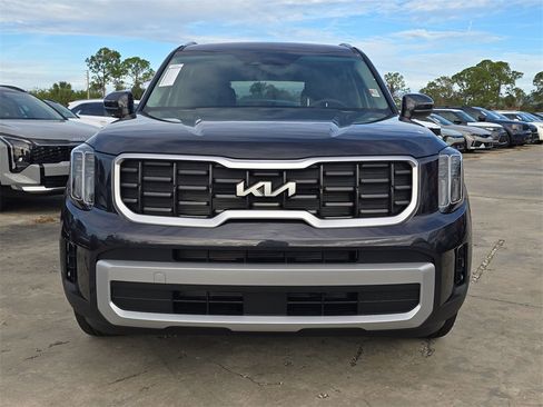 New 2025 Kia Telluride S image 3