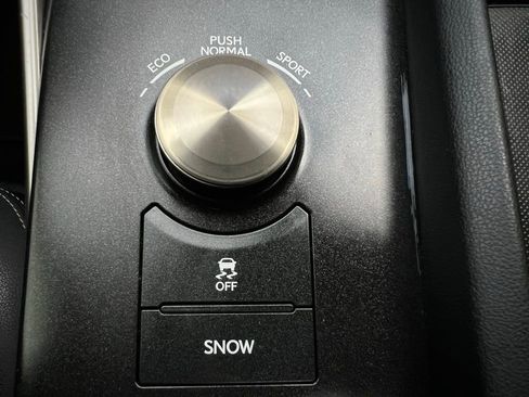 Used 2018 Lexus IS 300 image 53