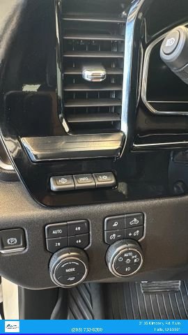 Used 2024 Chevrolet Silverado 1500 High Country w/ Technology Package AWD/4WD image 19