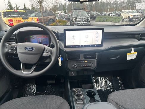 Used 2025 Ford Maverick XL image 6