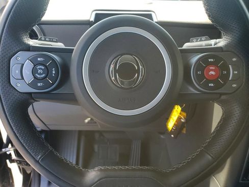 Used 2025 INEOS Grenadier AWD/4WD image 18