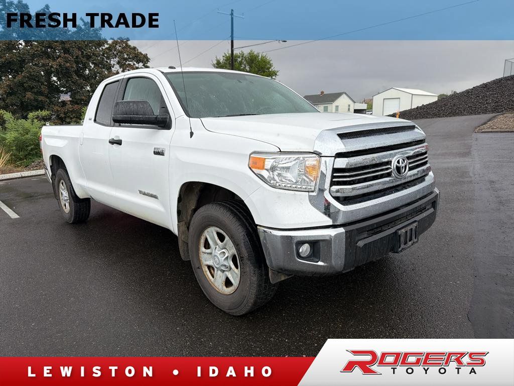 Used 2017 Toyota Tundra SR5 AWD/4WD image 1