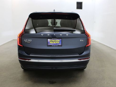 New 2026 Volvo XC90 B6 Plus w/ Protection Package Premier AWD/4WD image 4