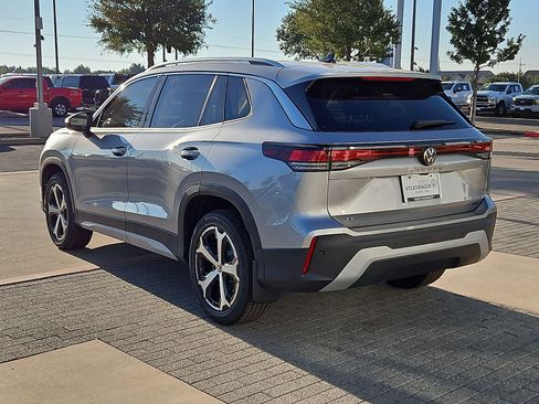New 2026 Volkswagen Tiguan SE AWD/4WD image 7